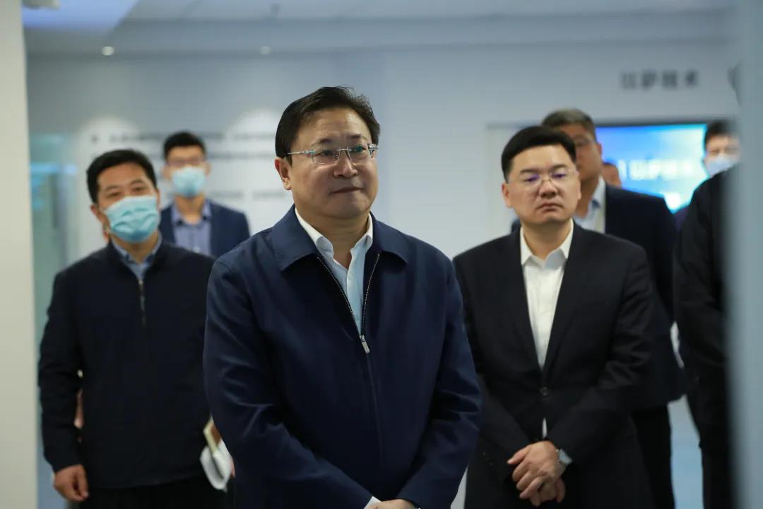 青岛市委常委、西海岸新区工委书记、区委书记孙永红一行莅临以萨调研指导